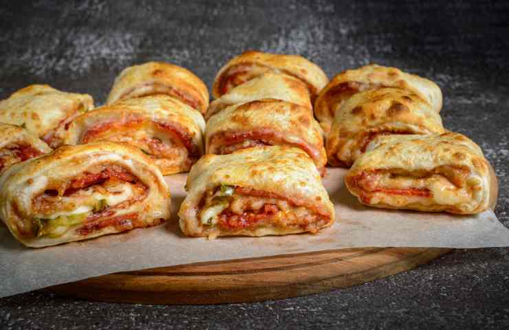 panini pizza su tagliere