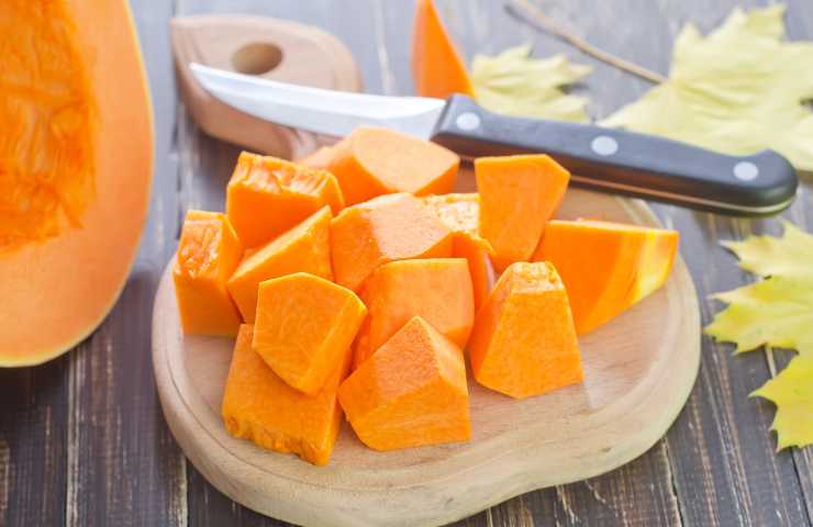 zucca tagliata a pezzetti