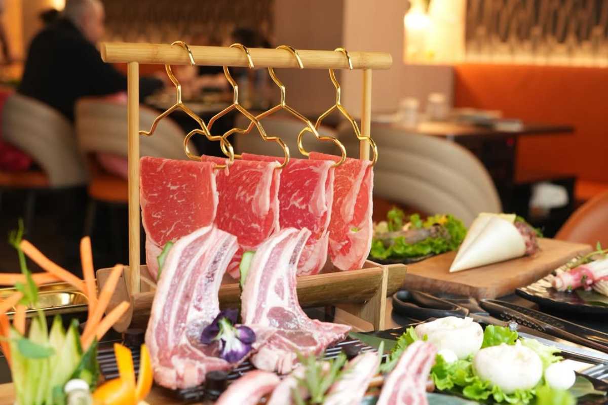 Carne servita a tavola