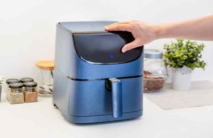 friggitrice ad aria blu