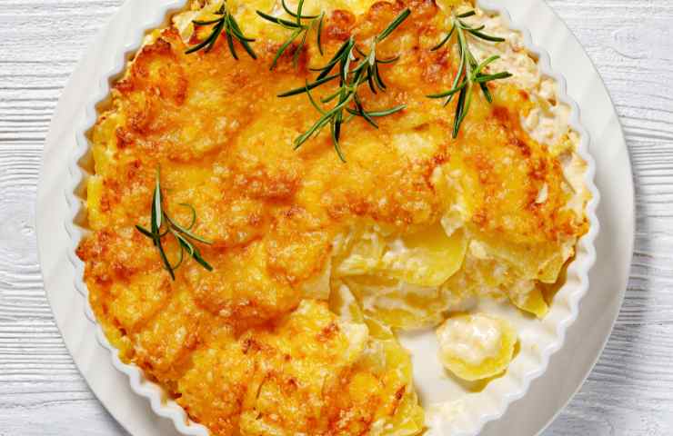 schiacciata patate con rosmarino