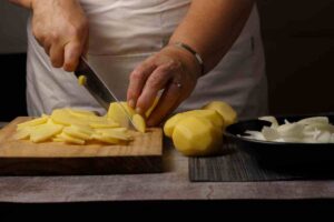 tagliare patate a rondelle