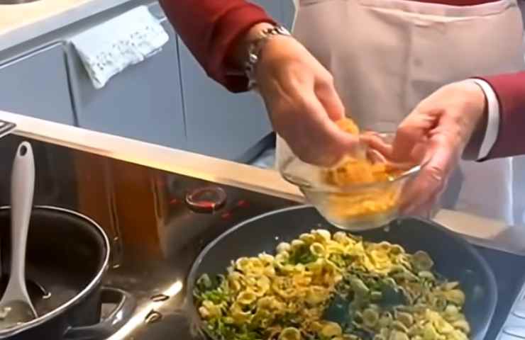 pane arraganato nelle orecchiette
