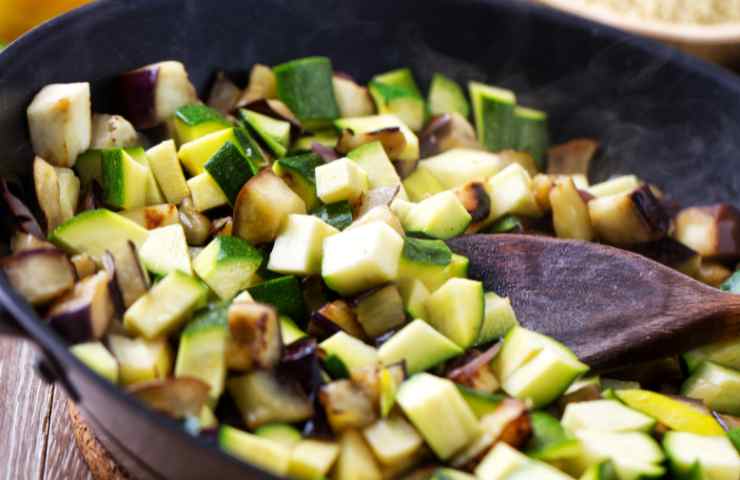 zucchine in padella