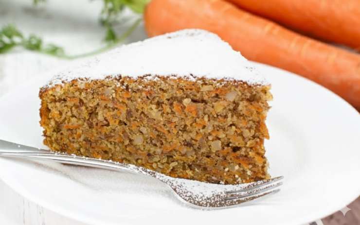 fetta di torta di carote
