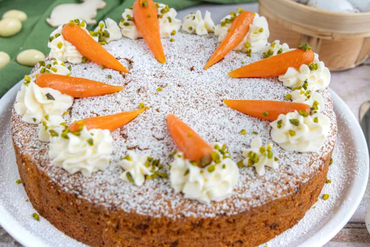 torta di carote con zucchero a velo